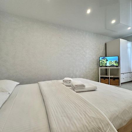 Apartpoltava Світлі Та Затишні Апартаменти В Скандинавському Стилі Центр Банківський Чек מראה חיצוני תמונה